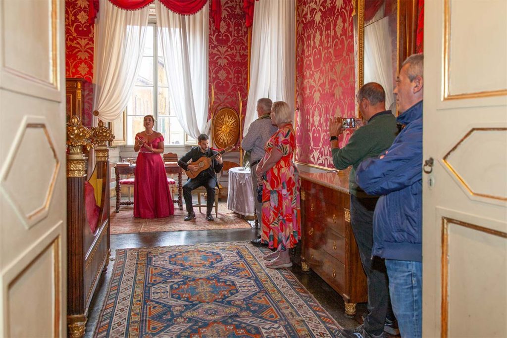 Visite musicali a Palazzo Chigi Zondadari - Misciattelli House